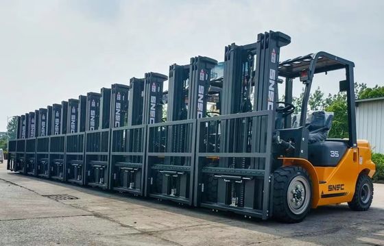 6600LBS 7700LBS مصنعي الشاحنات الديزل 3500كغ الشاحنات الديزل