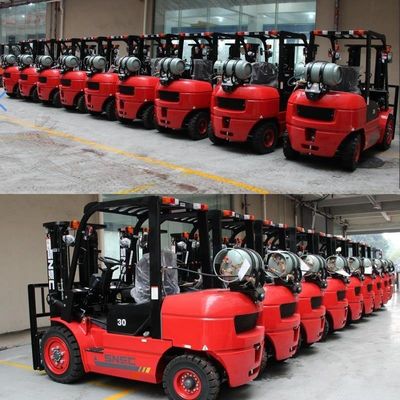 شاحنة رفع الشوكة من 3 طن FL30 شاحنة شوكة تعمل بالغاز السائل 3000mm~5000mm ارتفاع رفع