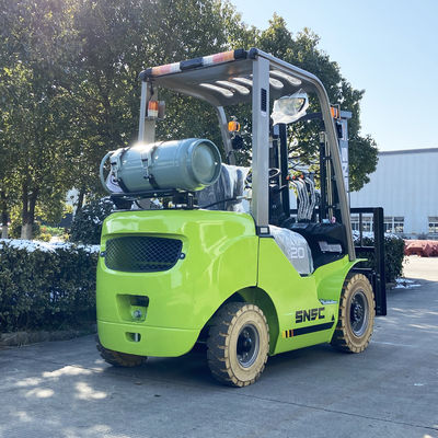 2 طن من الشاحنات الغازية الغازية 3000mm-7000mm رفع مزدوج الوقود الشاحنات