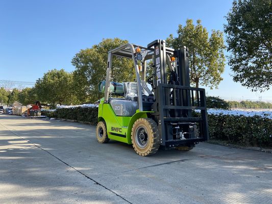 2 طن من الشاحنات الغازية الغازية 3000mm-7000mm رفع مزدوج الوقود الشاحنات