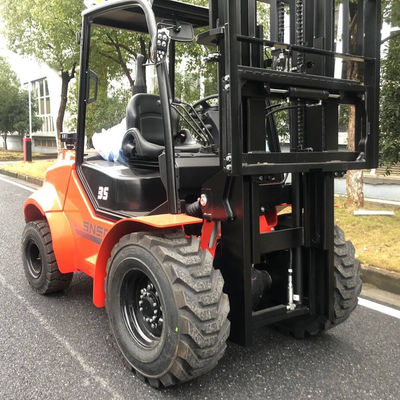 3.5 طن 4x4 الشاحنة الشوكية الأرضية الصعبة الشاحنة الشوكية FD35 محرك الديزل